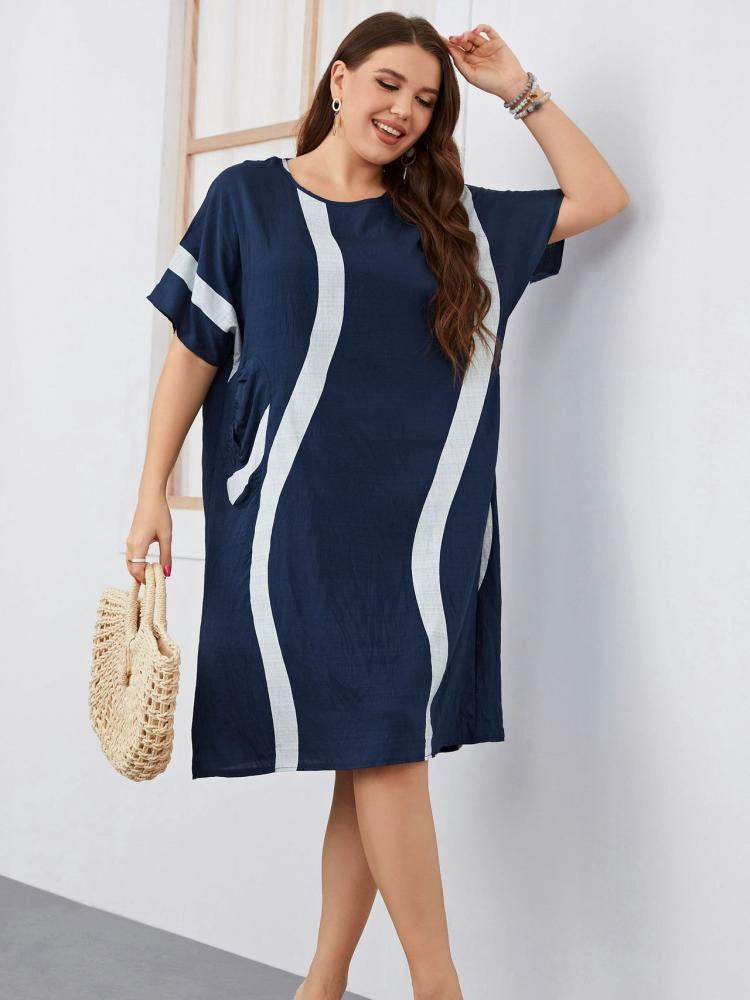 Loose-Fit Short-Sleeved Dress