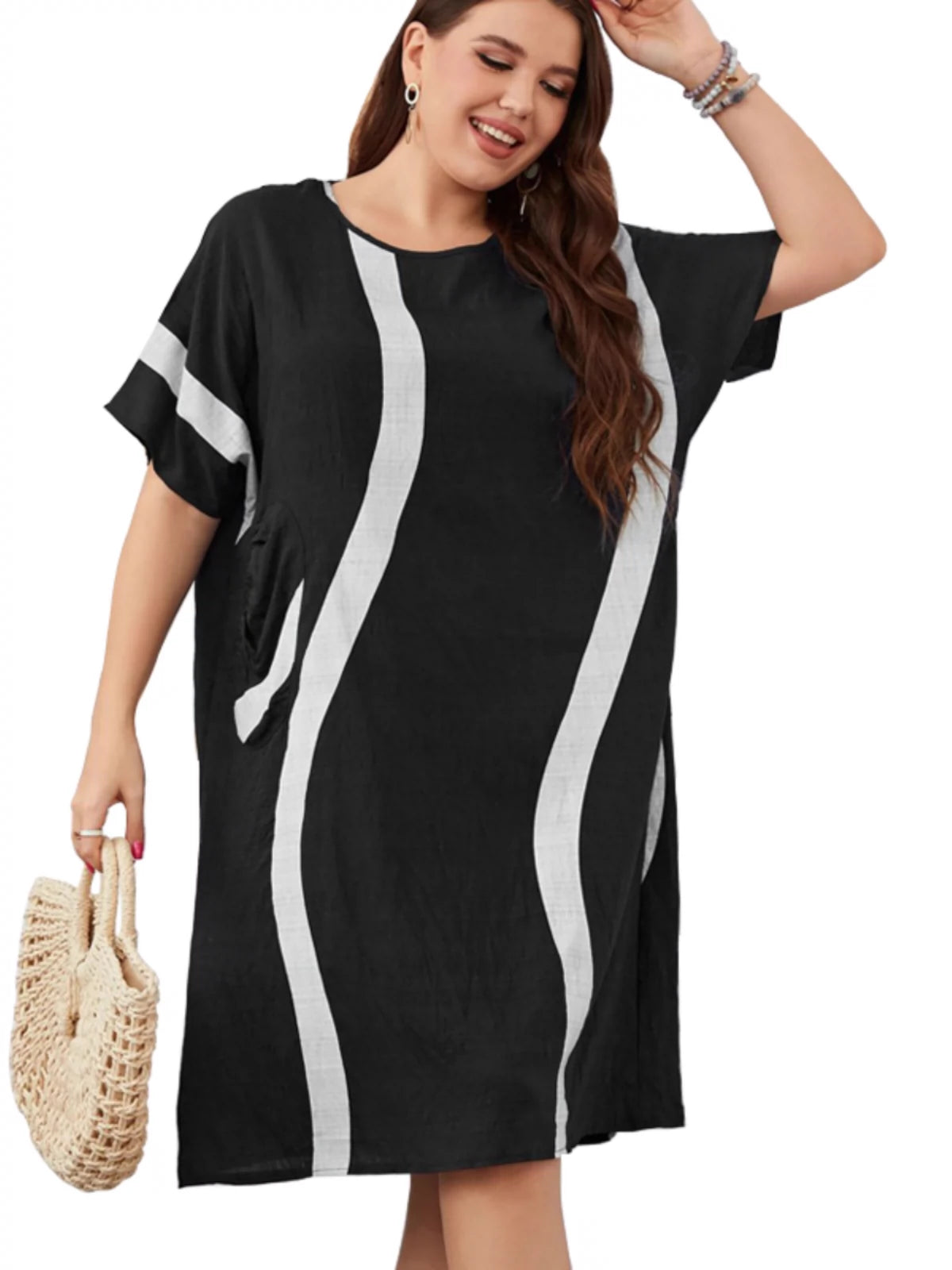 Loose-Fit Short-Sleeved Dress